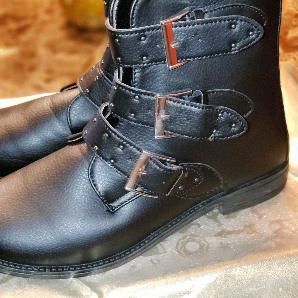 Women's boots